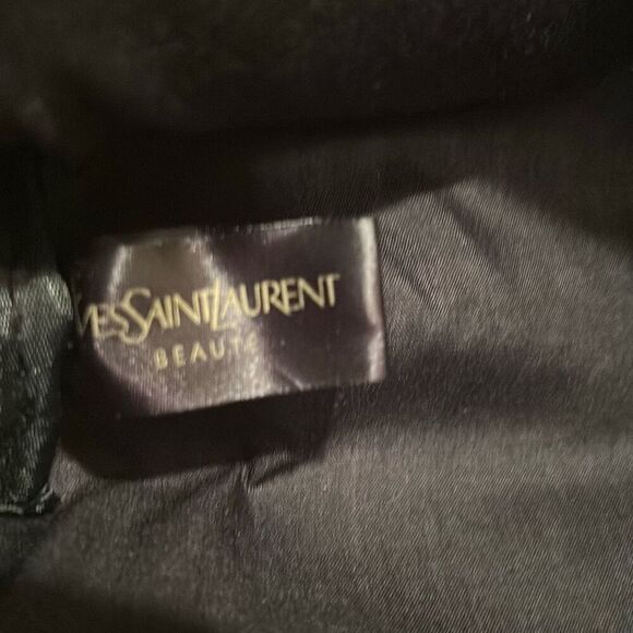 YSL Beaute Zip Around Cosmetic Travel Beauty Bag Pink Glossy Faux Leather NWT - Picture 6 of 9